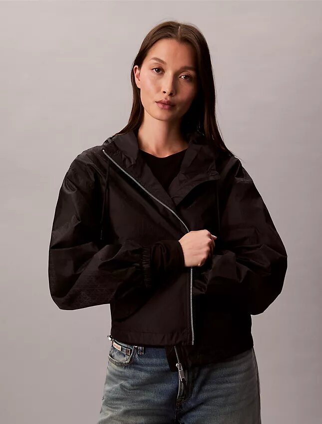 Windjacke mit Jacquard-Emblem-Logo Windjacke mit Jacquard-Emblem-Logo