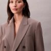 Zweireihiger Blazer aus Wollgabardine-Mischung